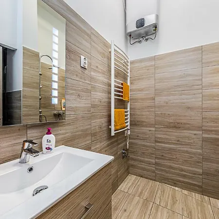 Apartament Precious Spot *